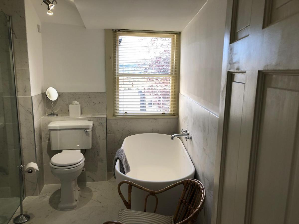 Lauras Townhouse Apartments Lansdown Slope Townhouse Μπαθ Εξωτερικό φωτογραφία