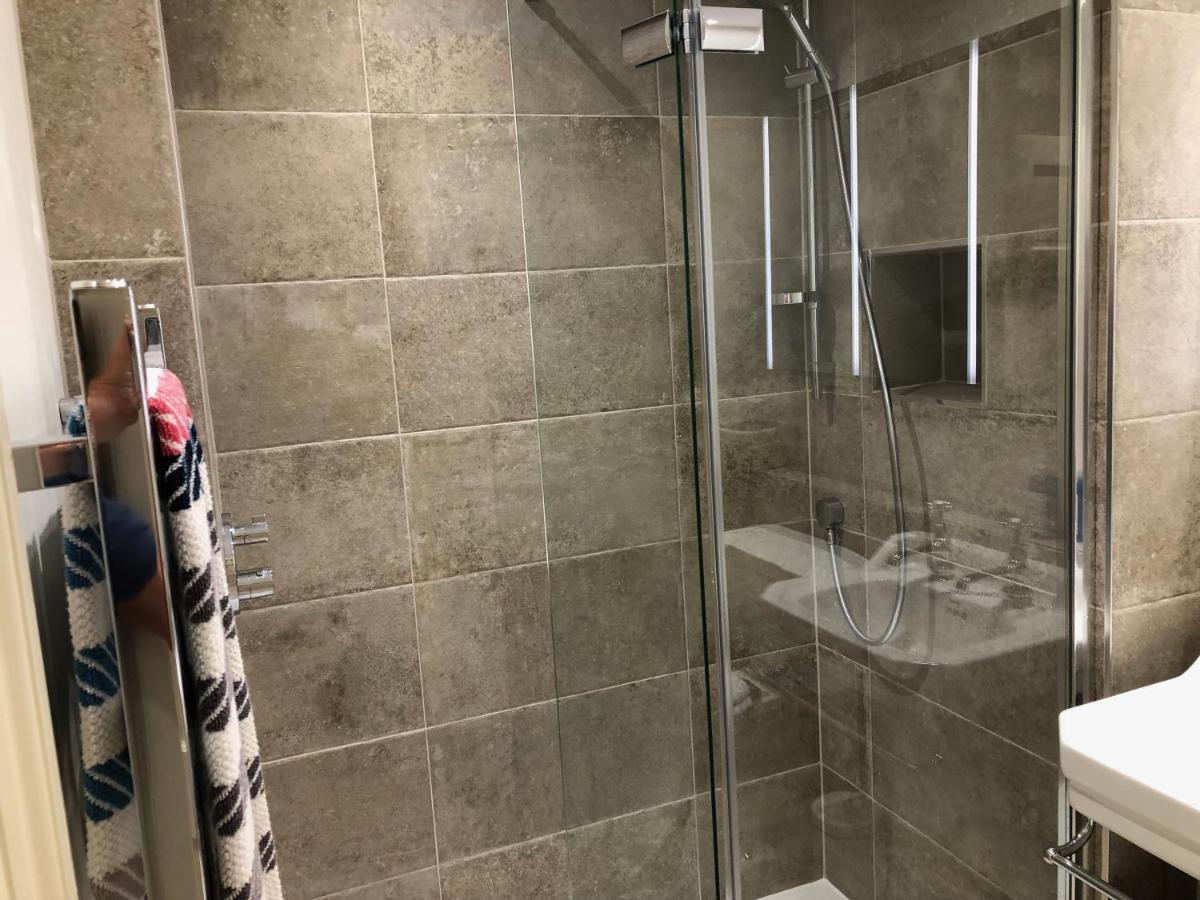 Lauras Townhouse Apartments Lansdown Slope Townhouse Μπαθ Εξωτερικό φωτογραφία